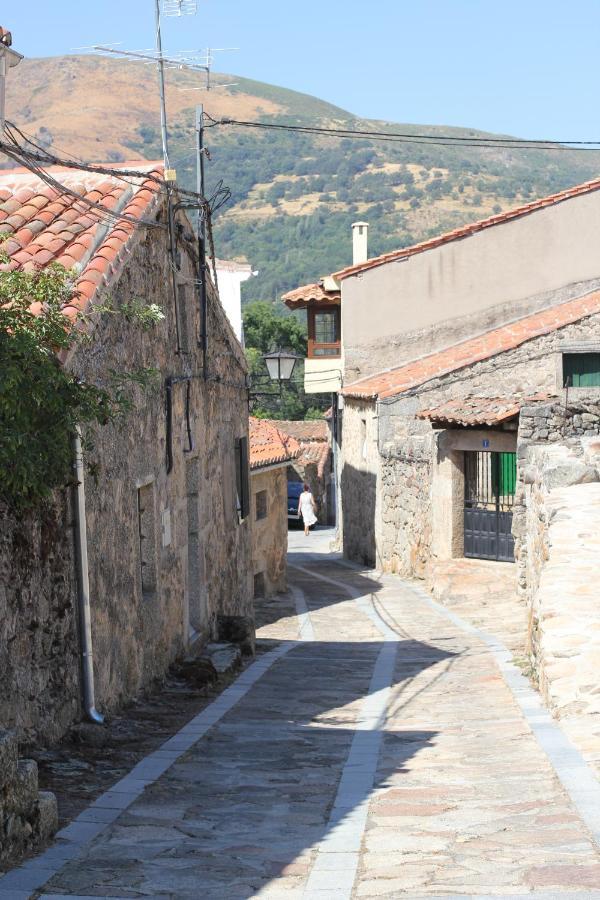 Hotel Ribera Del Corneja Navacepedilla de Corneja Екстер'єр фото