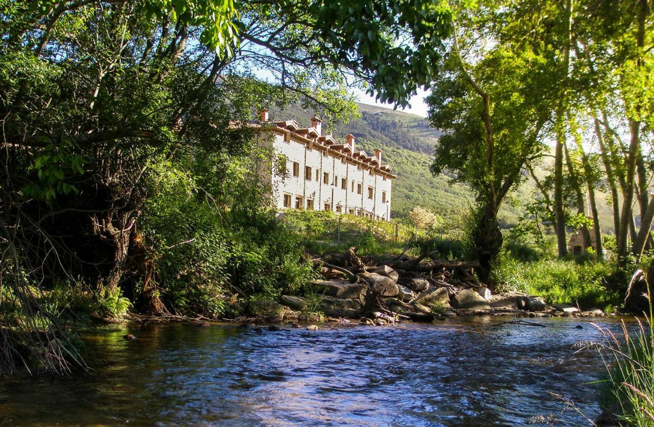 Hotel Ribera Del Corneja Navacepedilla de Corneja Екстер'єр фото